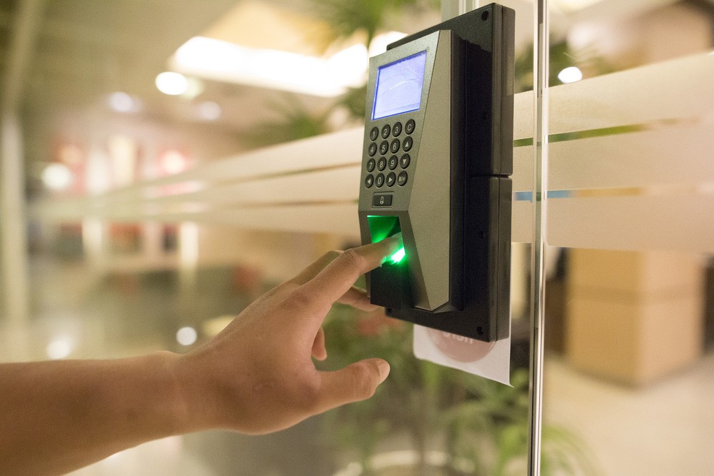 How Access Control Systems Improve Security in Qatar’s Commercial Buildings?
